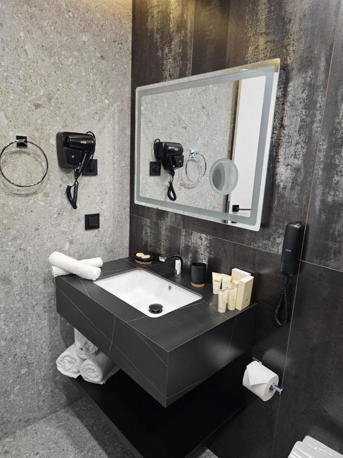 Mm Boutique Hotel Burgas Stad Buitenkant foto