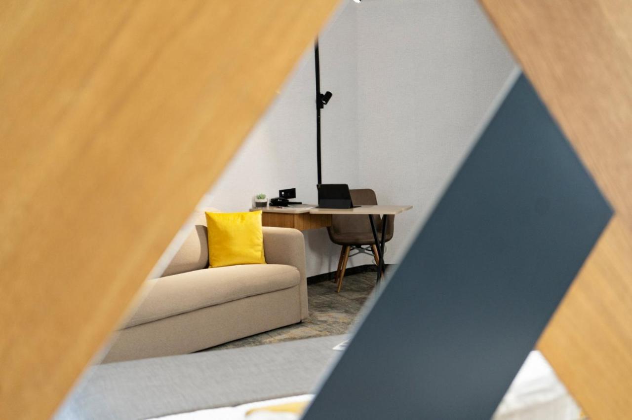 Mm Boutique Hotel Burgas Stad Buitenkant foto