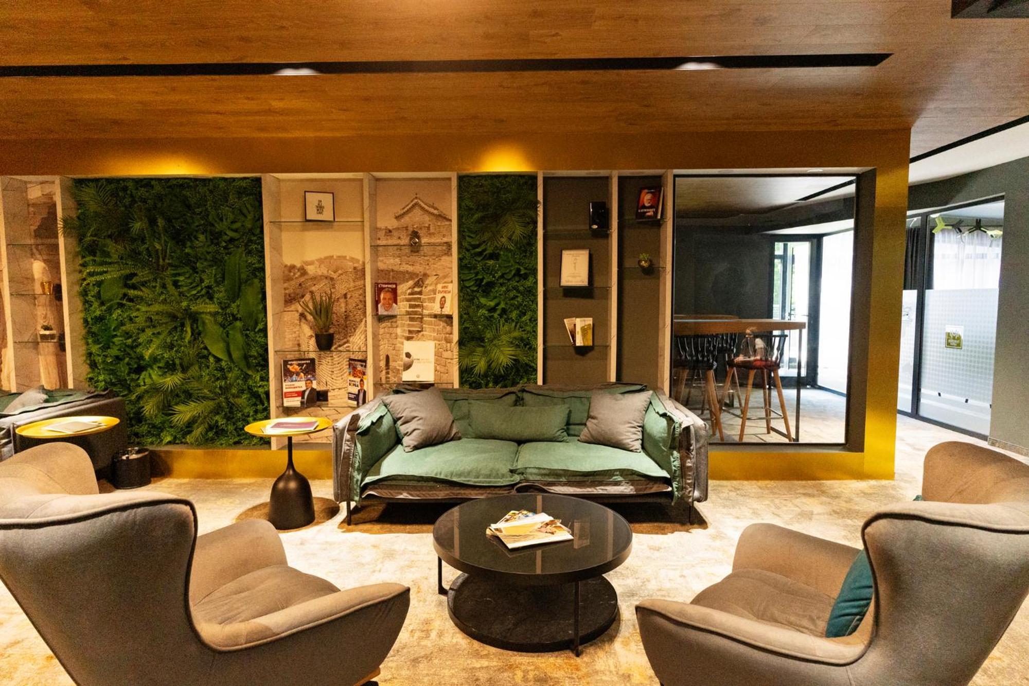 Mm Boutique Hotel Burgas Stad Buitenkant foto