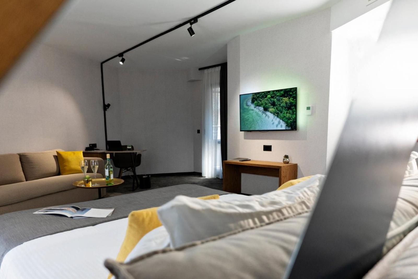 Mm Boutique Hotel Burgas Stad Buitenkant foto