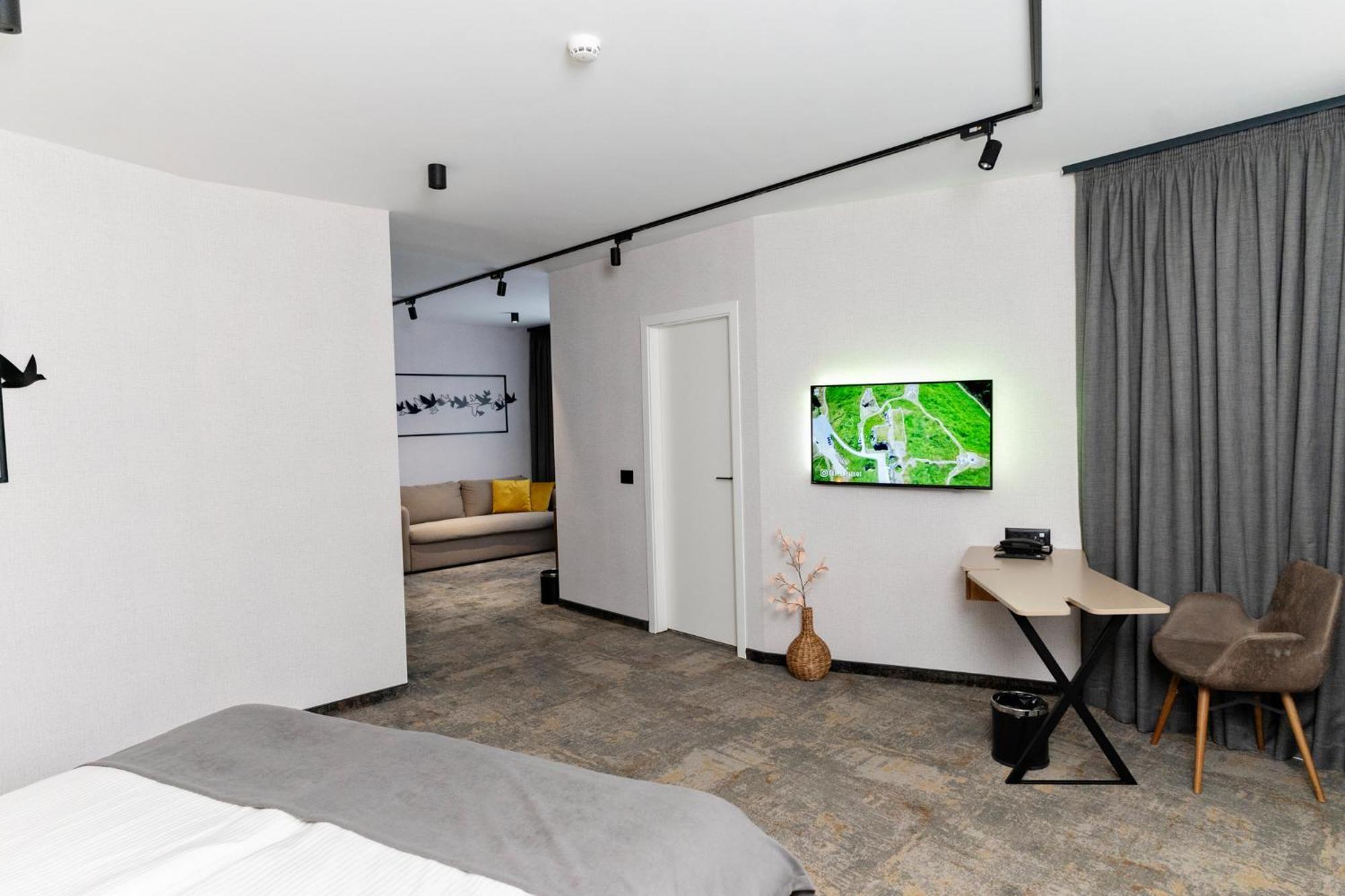 Mm Boutique Hotel Burgas Stad Buitenkant foto