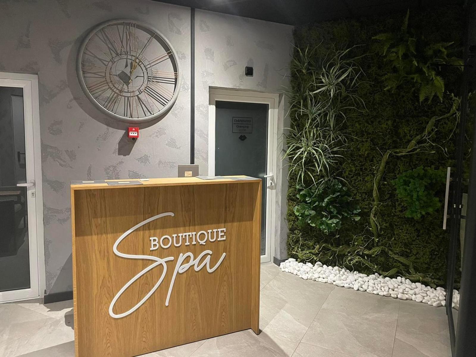 Mm Boutique Hotel Burgas Stad Buitenkant foto